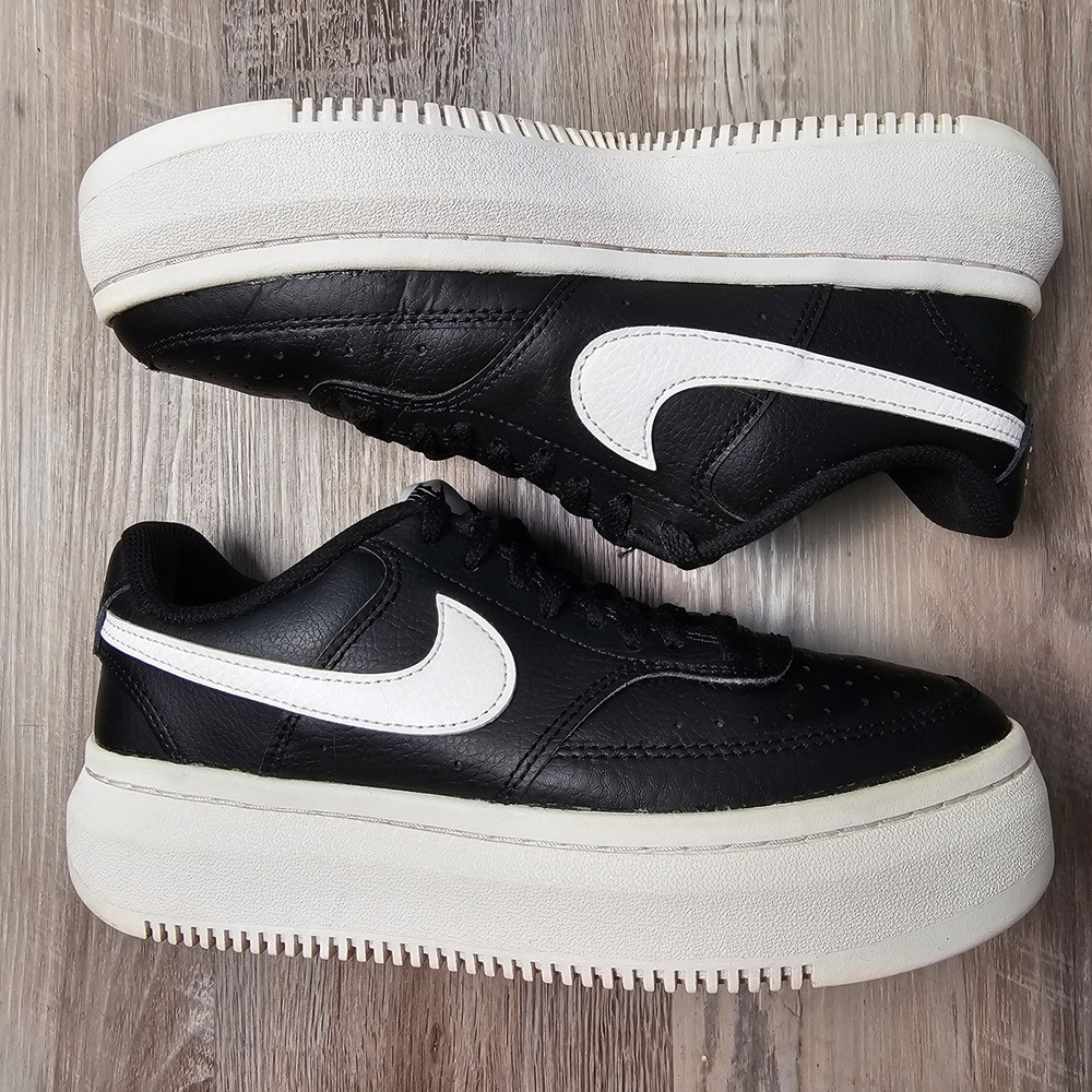 Nike Womens Court Vision Alta Platform Sneakers 8 Black White Casual DM0113-002
